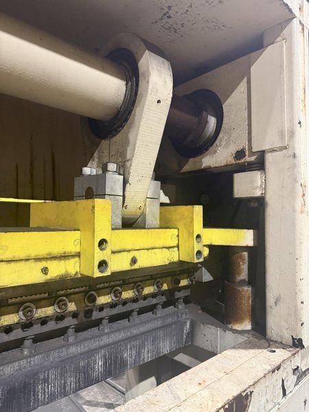 48” WIDE x 30 HP MECHANICAL IN-LINE COIL PRESS & SHEAR WITH PLC VARIABLE SPEED DRIVE: STOCK #229