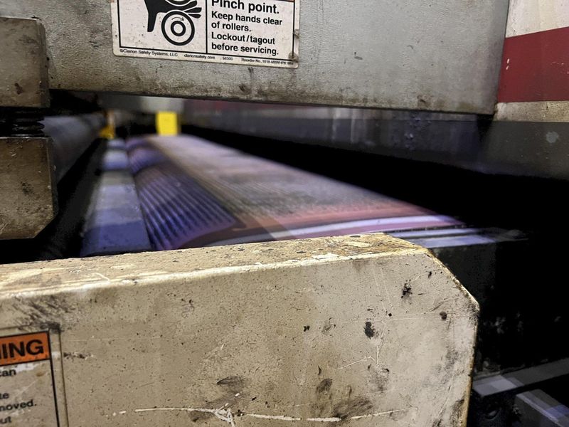 63" MIDWEST AUTOMATION MODEL #N3-6375 3 HEAD WET TYPE BELT DEBURRING GRINDER MACHINE: STOCK 1822
