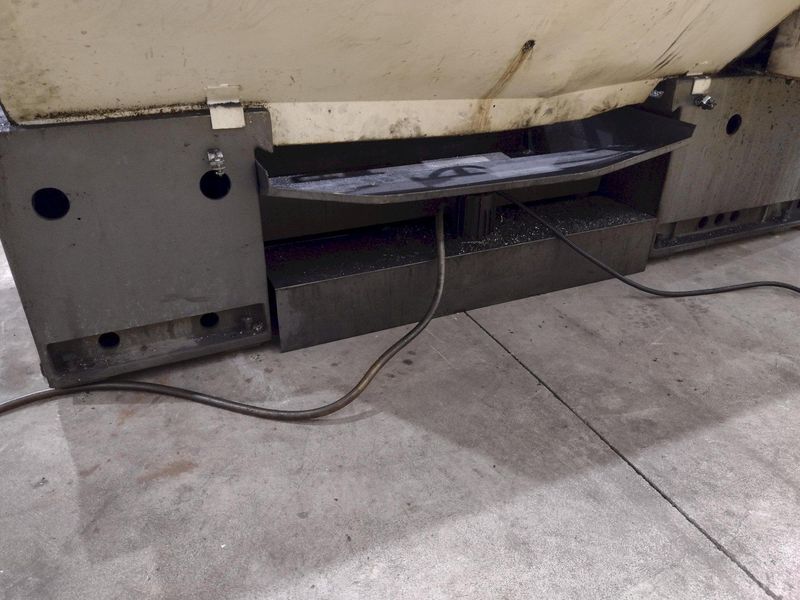 13" X 50" CLAUSING COLCHESTER MODEL #13 ENGINE LATHE 1.65" HOLE: STOCK #23357