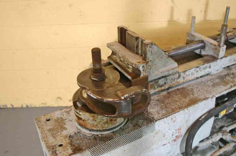 2' WALLACE BENDER: STOCK #50811