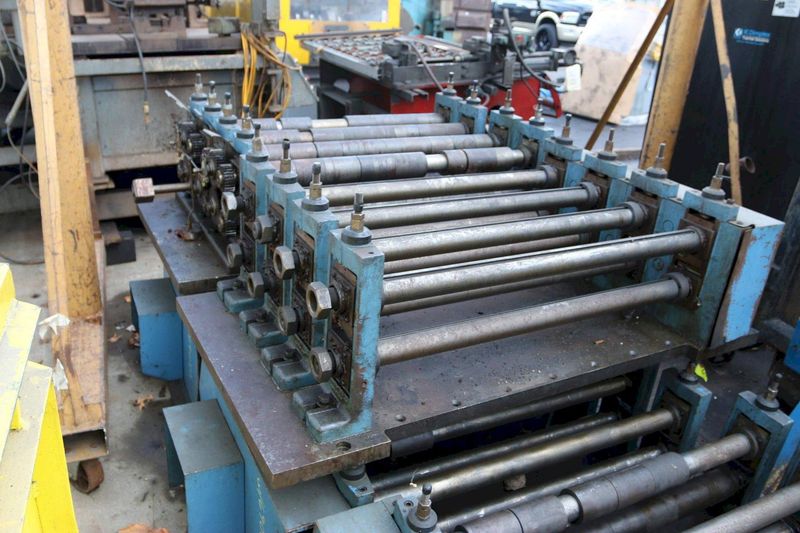 32 STAND X 2.5' X 40' CONTOUR RAFTED (52 HEADS)ROLLFORMER: STOCK #69083
