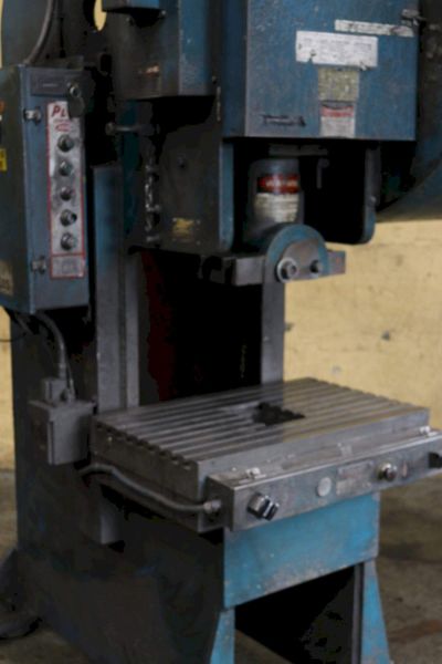 70 TON HEIM GAP FRAME SINGLE CRANK PRESS: STOCK #73274