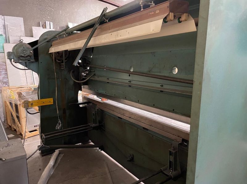 100 Ton x 10' Wysong 100-10 Mechanical Press Brake