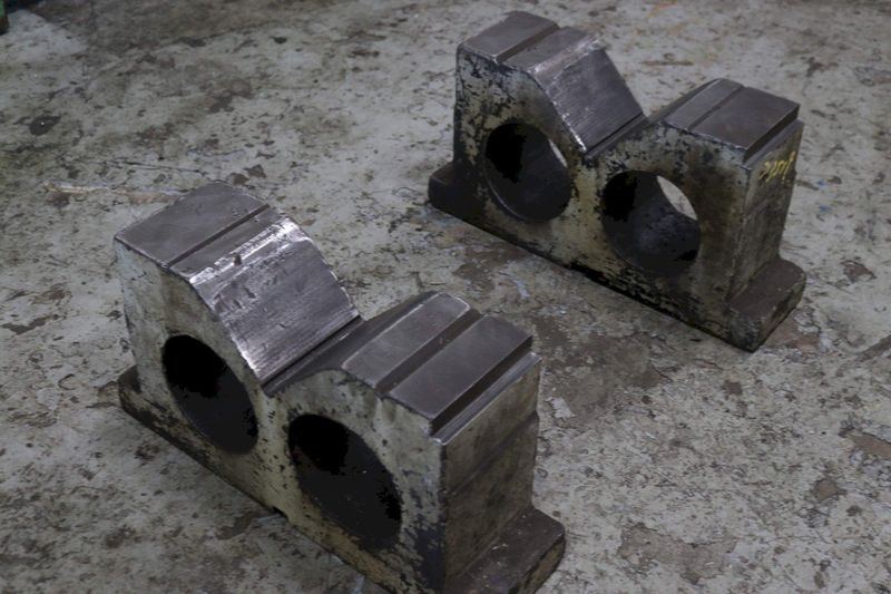 PAIR V BLOCKS 18" WIDE X 11" HT X 6" DEEP: STOCK #73519
