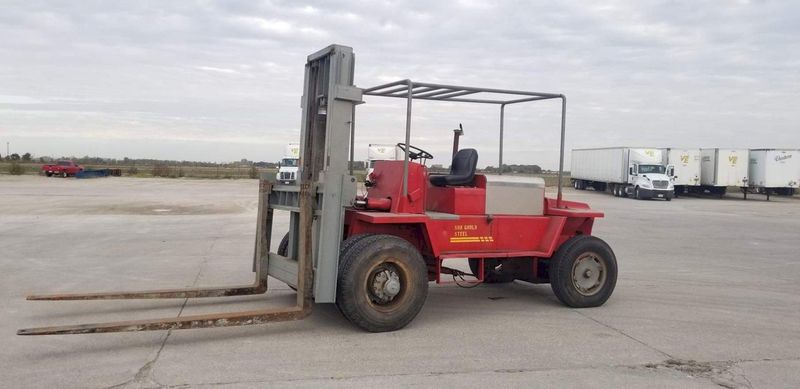 28,000 LBS SILENT MODEL FK-12-28 DUAL PNEUMATIC FORKLIFT: STOCK 73496