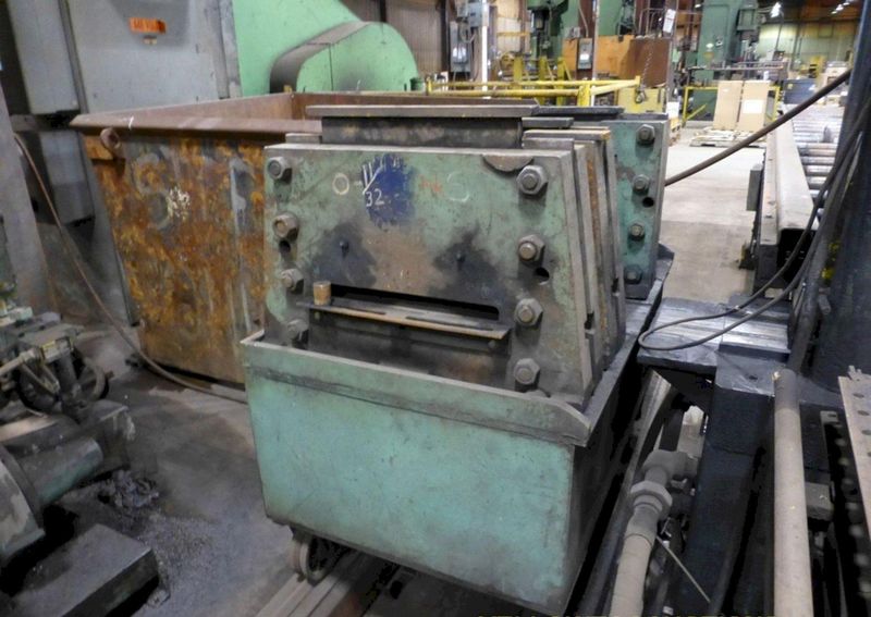 10' X 10' PEDDINGHAUS 4 POST HYDRAULIC ANGLE SHEAR: STOCK #73302