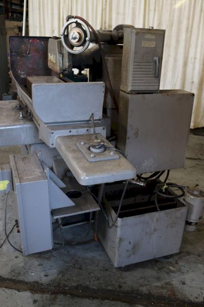 10" X 30" DOALL HORIZONTAL SURFACE GRINDER: STOCK #73106