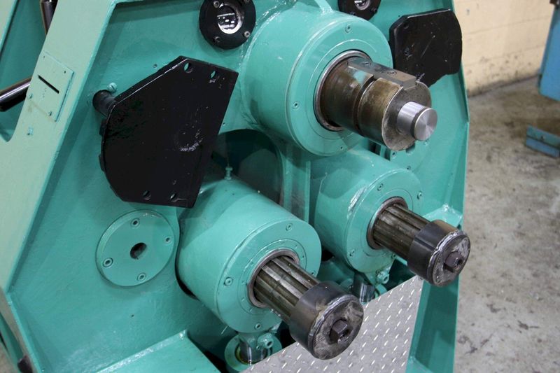 3' X 3' X 3/8' PULLMAX MODEL #Z31 ANGLE ROLL: STOCK 71512