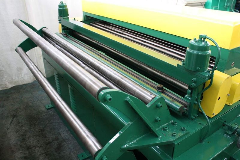 60' EGAN POWERED VARIABLE SPEED STRAIGHTENER: STOCK #66893