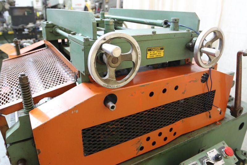 5000 LBS X 24" EGAN COIL REEL & 7 ROLL MOTORIZED STRAIGHTENER: STOCK #65813