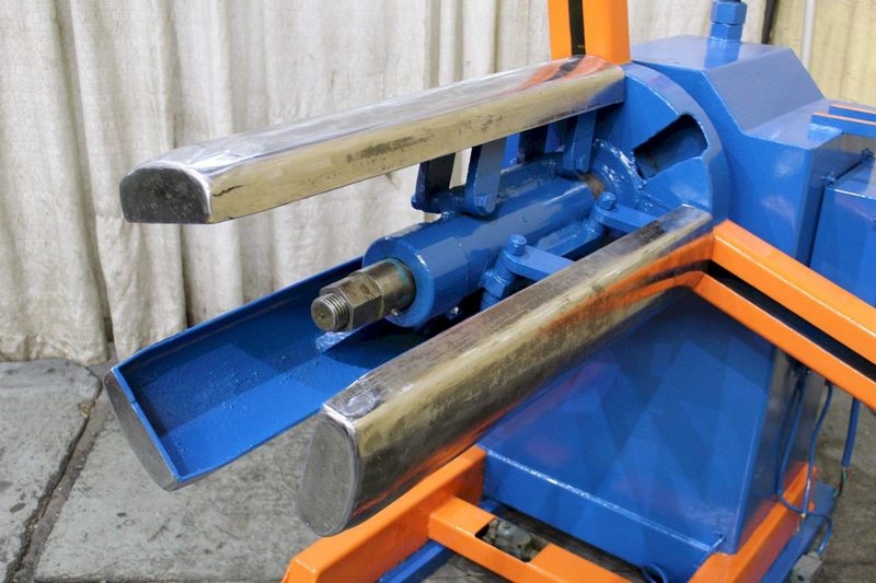 4000 LBS  X 24' AMERICAN STEEL LINE MOTORIZED COIL REEL: STOCK #64438