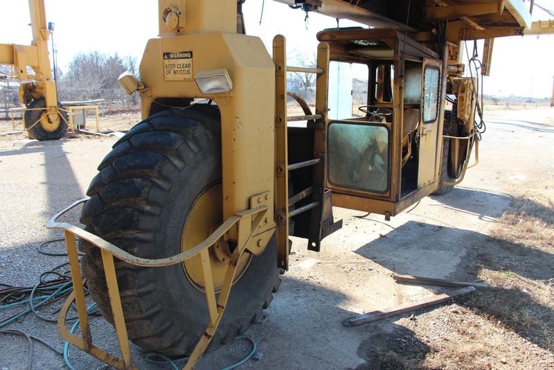 40 TON X 40' DROTT POWERED MOBILE GANTRY CRANE: STOCK 64423