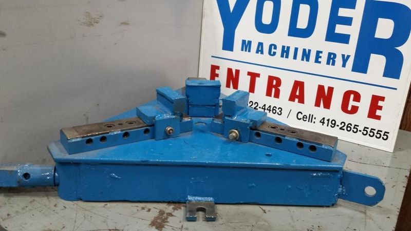 31-1/4" PANDJIRIS 3 JAW GRIPPER: STOCK #58192