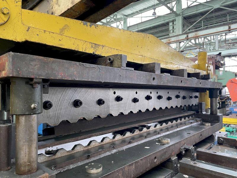 40 TON YODER MODEL #P-40S CUTOFF PRESS: STOCK 57994