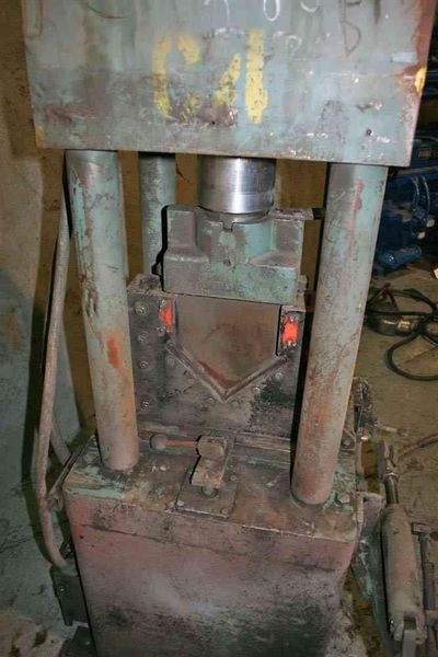 50 TON 6' X 6' X 1/2' WHITNEY HYDRAULIC PRESS: STOCK #52610