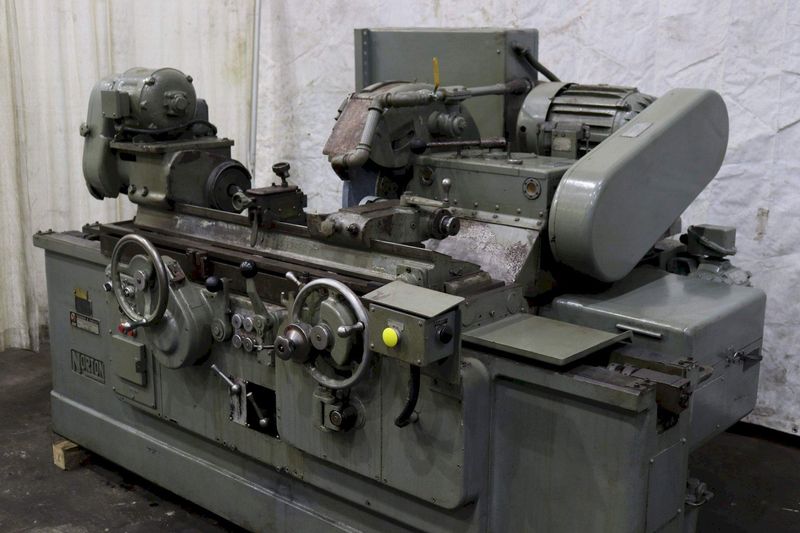 6" X 30" NORTON O.D. PLAIN  CYLINDRICAL GRINDER: STOCK #73438
