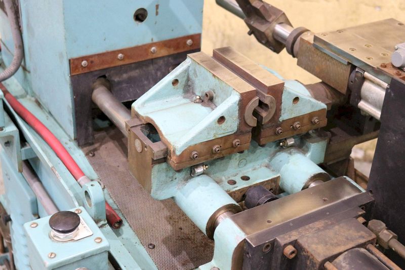 KEY MODEL #RC-20 THREAD ROLLER: STOCK #72601