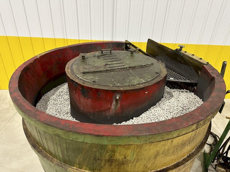 12 FT HAMMOND ROTO-FINISH MODEL #ST-12 ROTARY BOWL VIBRATORY PARTS DEBURRING FINISHER: STOCK #20