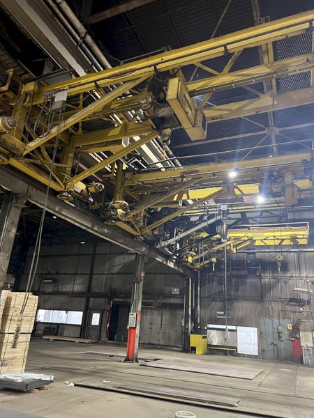 3 TON X 15' SHEPARD-NILES WALL MOUNTED POWERED GANTRY CRANE: STOCK 18474