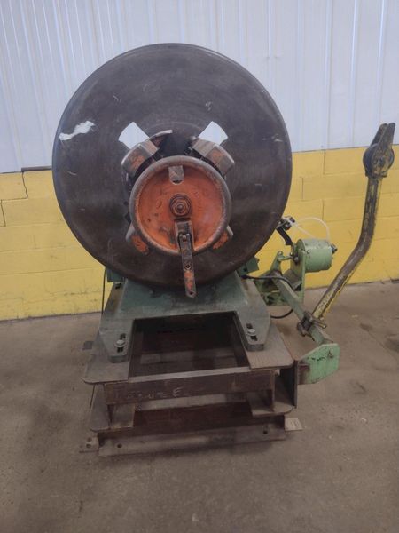 4,000 LB 2 TON x 24" LITTELL MODEL #40  MOTORIZED UNCOILER COIL REEL: STOCK #15324