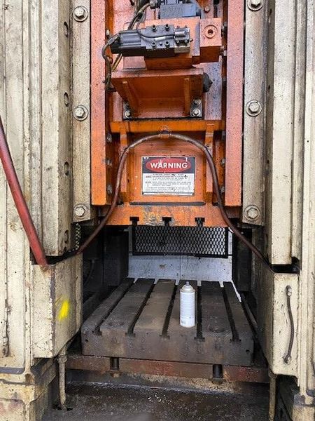 275 TON NIAGARA MODEL #SC1-250-30-36 SSSC PRESS WITH 8" STROKE (1991): STOCK 15110
