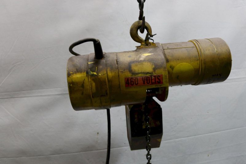 500 LB BUDGIT ELECTRIC POWERED CHAIN HOIST: STOCK #11975
