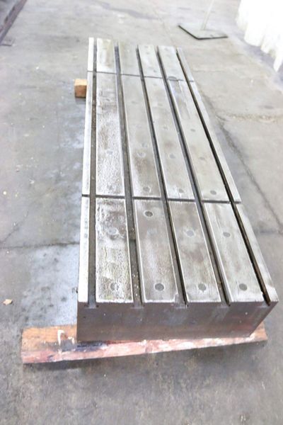 87-1/2' X 23-1/2' X 10' T SLOTTED FLOOR PLATE: STOCK #65397