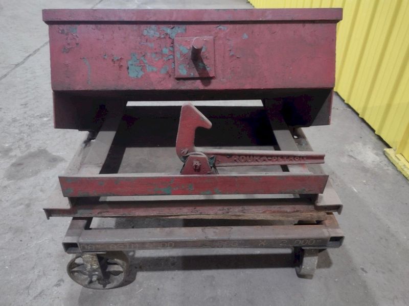 39" X 38" X 30" ROLLING SHOP DUMP HOPPER: STOCK #19361