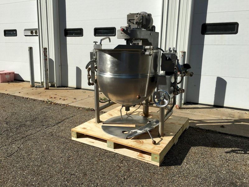 Groen DTA/3-60
 60-Gallon 2/3-Jacketed Cooker/Mixer
With Twin Shaft Agitators