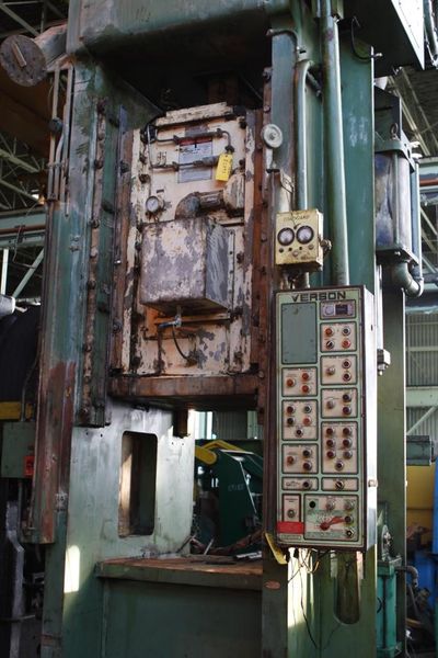 500 TON VERSON SSSC STAMPING PRESS 10" STROKE: STOCK #10910