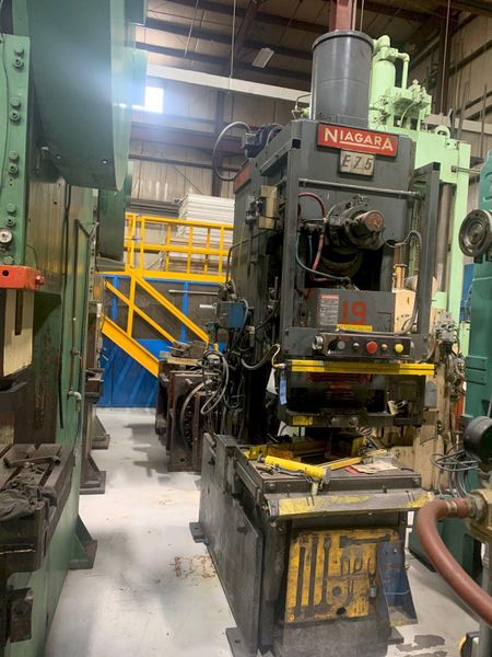 75 Ton NIAGARA E75, Used Mechanical Metal Stamping Gap Frame Press For Sale, Good Running Press!