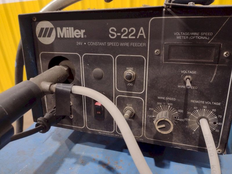 200 AMP MILLER MODEL #CP-200 DC ARC WELDER &  S-22 WIRE FEEDER: STOCK #19659