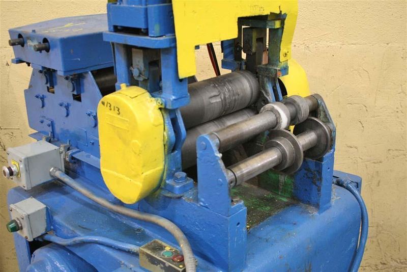 12" X .125" AIR FEEDS STRAIGHTNER : STOCK #55134