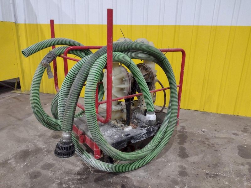 WATER PUMP ON CART: STOCK #20147