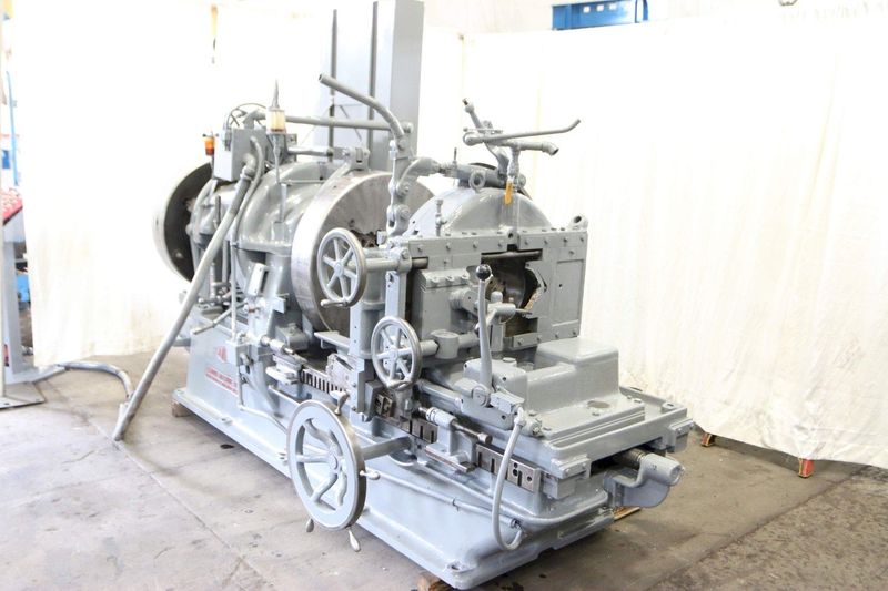 8-5/8' LANDIS 'REDEDING DIE HEAD' PIPE THREADER: STOCK #69605