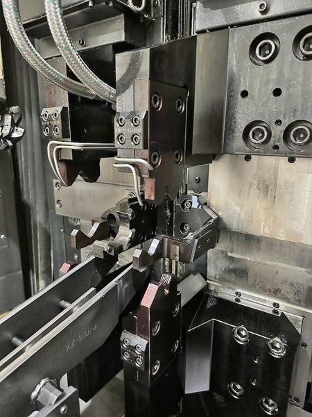 FUJI MODEL CE-30 CNC DOUBLE END FACING & CENTERING MACHINE