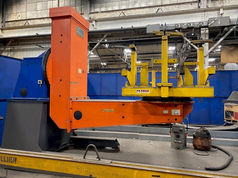 USED CLOOS HIGH PERFORMANCE DUAL STATION ROBOTIC WELDING CELL, Stock# 11012