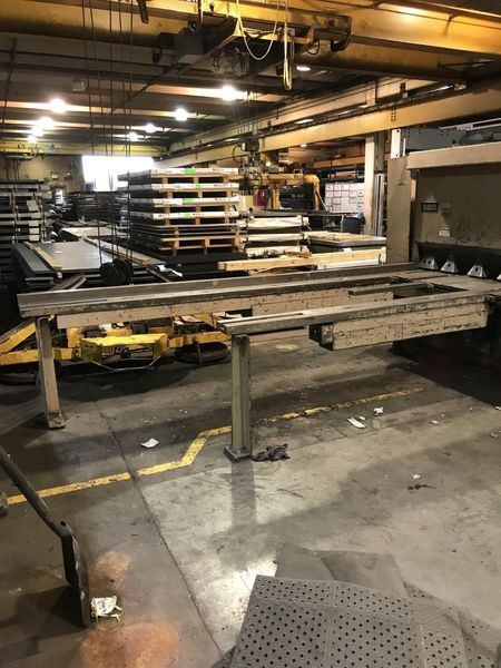 USED CINCINNATI 1/4" X 10' HYDRAULIC SHEAR WITH CNC FRONT AND REAR GAUGING MODEL 250HS 10, Stock