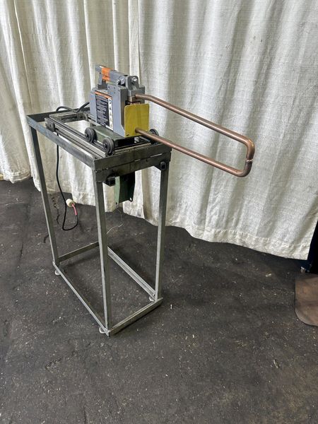 CHICAGO ELECTRIC 18" SPOT WELDER: STOCK #78902