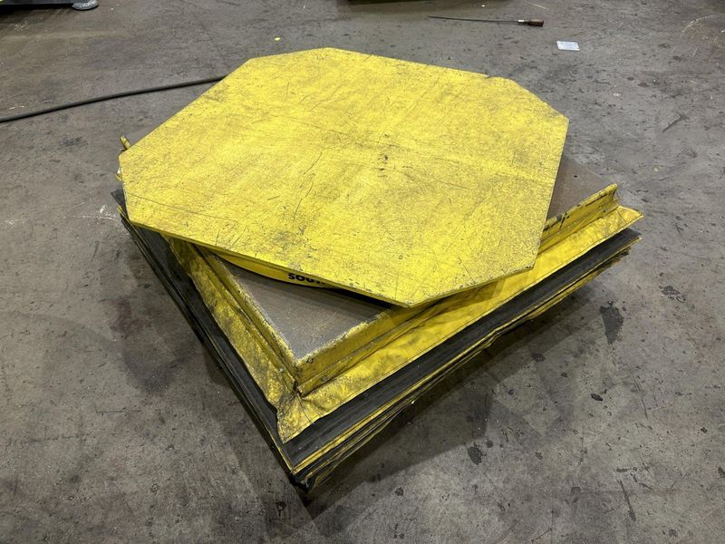 4500 LB SOUTHWORTH HYDRAULIC LIFT TABLE: STOCK #78041