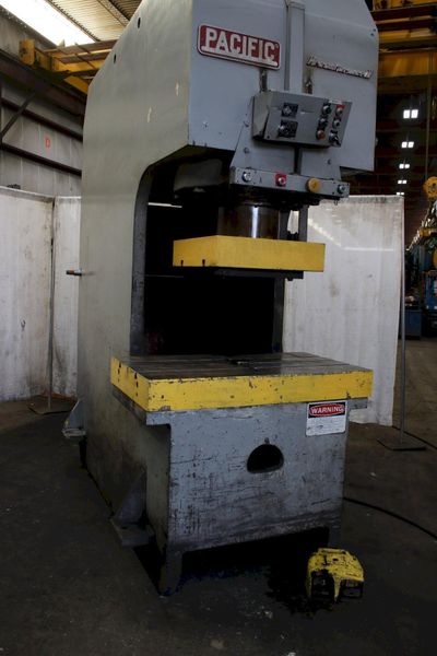 300 TON PACIFIC PRESSFROMER II HYDRAULIC C FRAME PRESS : STOCK #76330