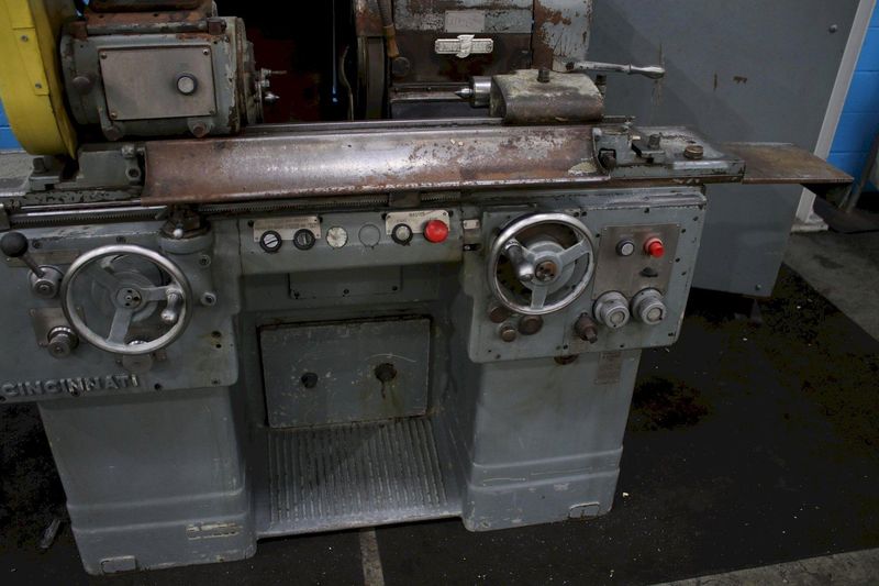10" X 24" CINCINNATI OD CYLINDRICAL GRINDER: STOCK #75814