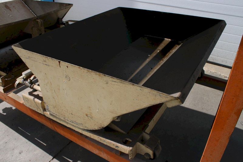 RACK WITH 4 DUMP HOPPERS: STOCK #75719