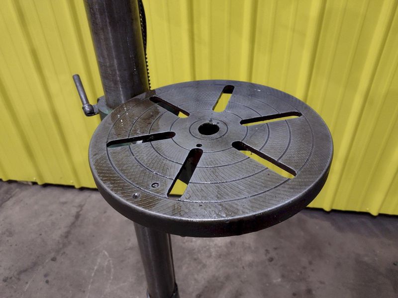 17" CENTRAL MACHINERY MODEL #T-6725 SINGLE SPINDLE DRILL PRESS: STOCK #20284
