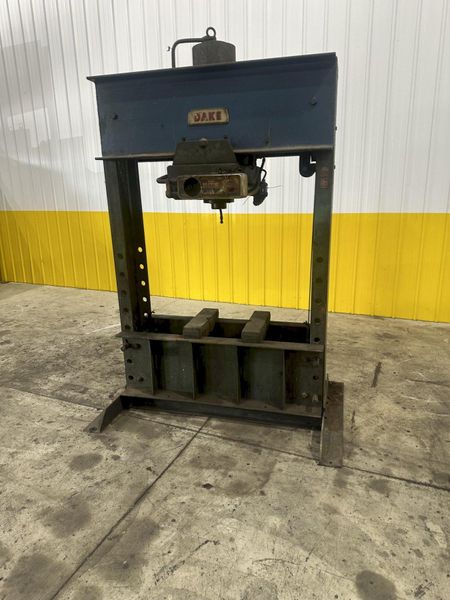 150 TON DAKE H FRAME HYDRAULIC PRESS: STOCK 21799