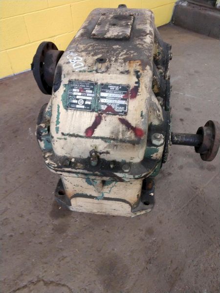 40 HP HAMILTON GEAR & MACHINE REDUCING GEAR BOX: STOCK #10829
