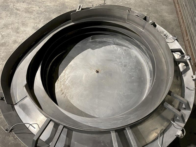 36" CCW Midwest Vibratory Bowl
