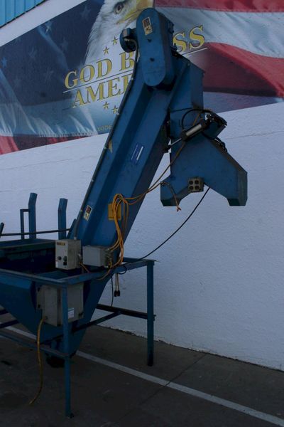 8" WIDE DAVIS INCLINED CHIP CONVEYOR: STOCK #76349
