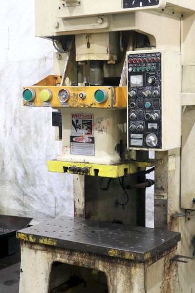 60 TON STAMTEC GAP FRAME PRESS: STOCK #72886