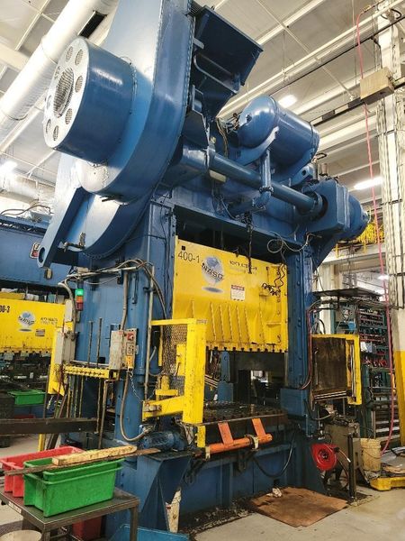 400 ton Niagara BP2-400-84-48 Used Straight Side Mechanical Metal Stamping Press, Year 1980